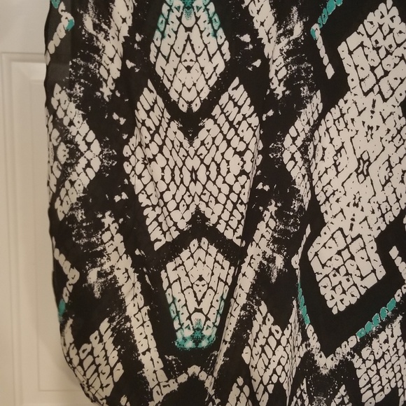 2x Pure Energy Batwing Blouse - Picture 5 of 6